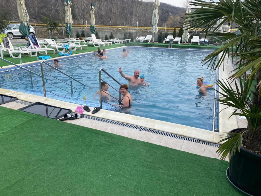 Hotel Ostrov Călimăneşti Bagian luar foto
